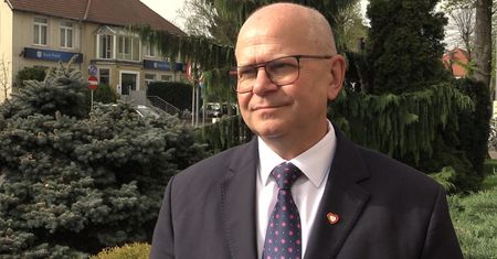 Jacek Gursz wygrywa w I turze wyborów
