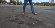 Dziury w bydgoskim Myślęcinku. "Tylko patrzeć, aż ktoś się połamie"
