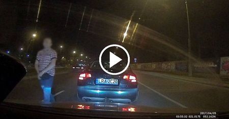 Kierowca z Radzynia Podlaskiego straszy odznaką policyjną z "allegro" (wideo)