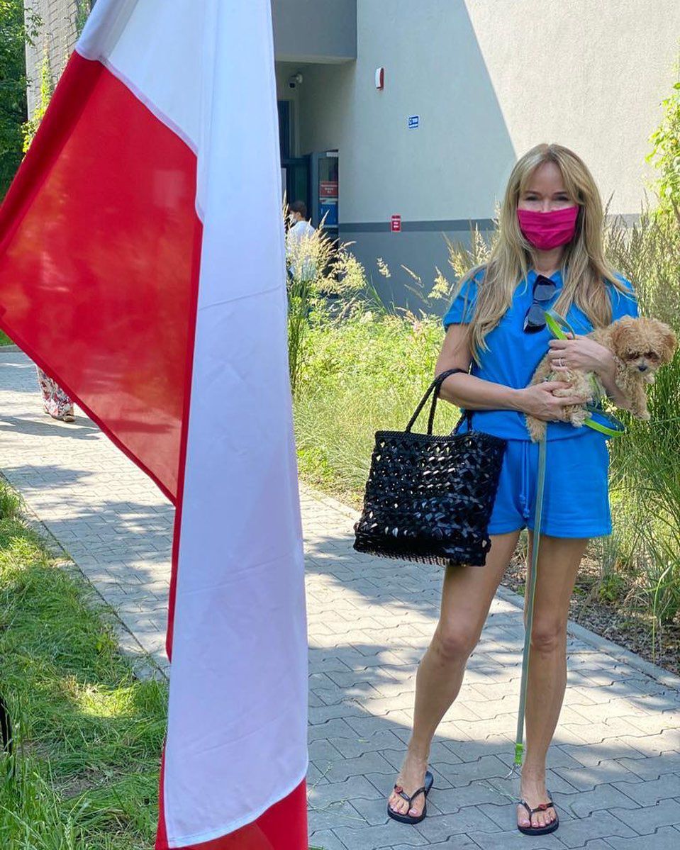 Internauci martwią się o zdrowie psa Joanny Przetakiewicz