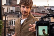 Maciej Musiał promuje Xiaomi