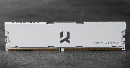 GOODRAM IRDM PRO DDR4 Hollow White – Polacy znowu pozamiatali. I to na błysk