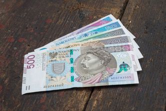 Paradoks płacy minimalnej. Sztuczna waluta pokazuje, ile naprawdę jest warta