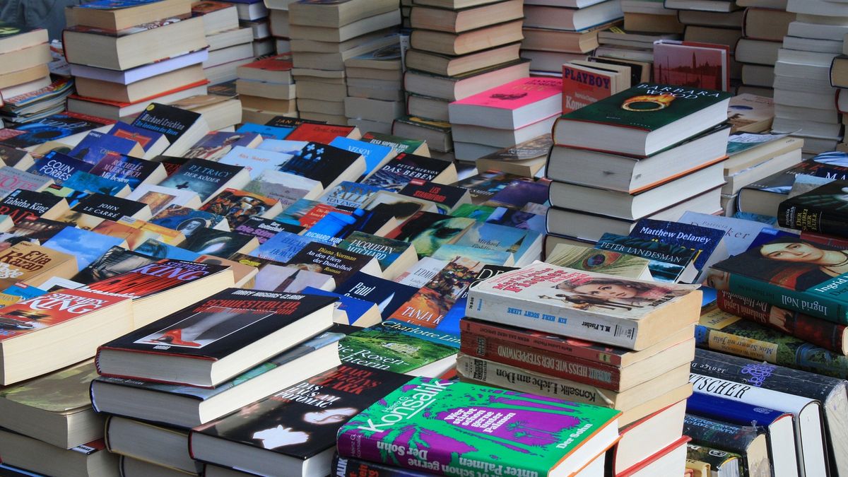 Książki nie są towarem pierwszej potrzeby, nic więc dziwnego, że ich sprzedaż gwałtownie spadła w czasie pandemii