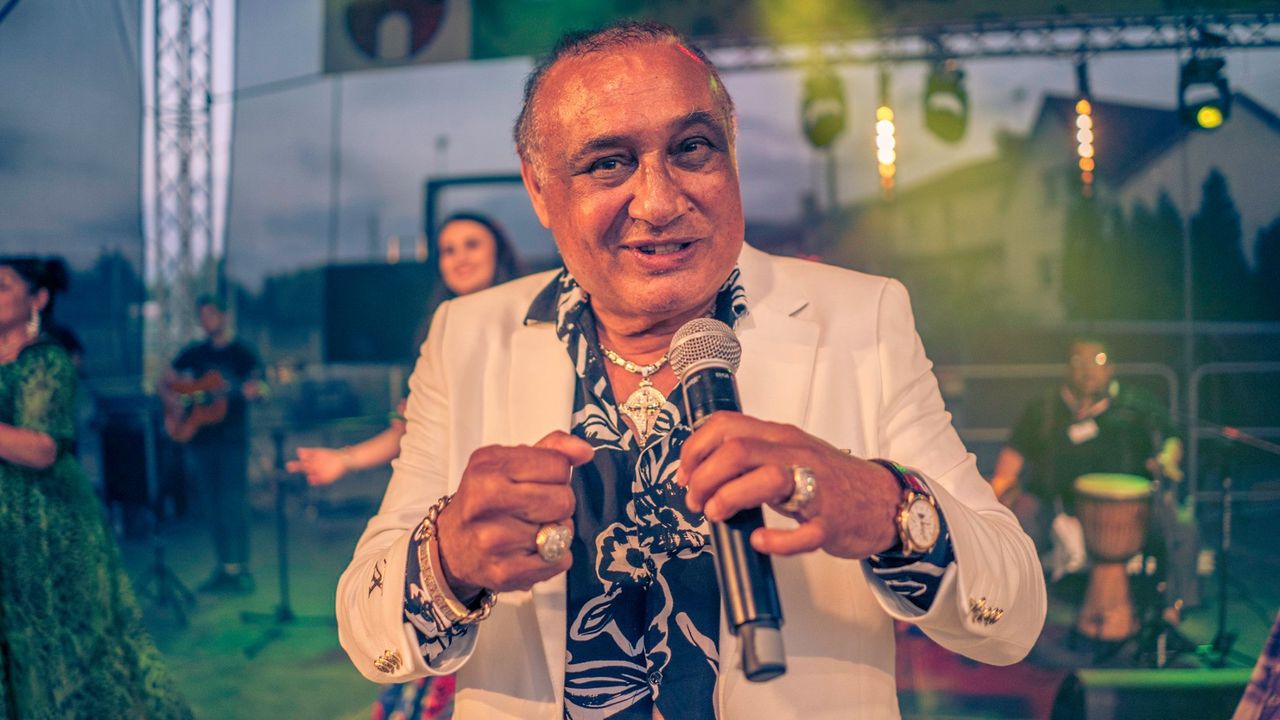 Don Vasyl wziął ślub jako 17-latek. Musiał rozstać się z żoną, bo była Polką