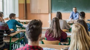 PISA: Polscy uczniowie w czołówce Europy. Ale szkołę oceniają fatalnie