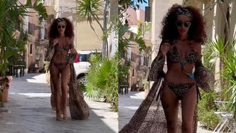 58-letnia Ewa Minge odsłania oszałamiającą sylwetkę, hasając PO ULICY w bikini: "Moje ciało nie jest najmłodsze"