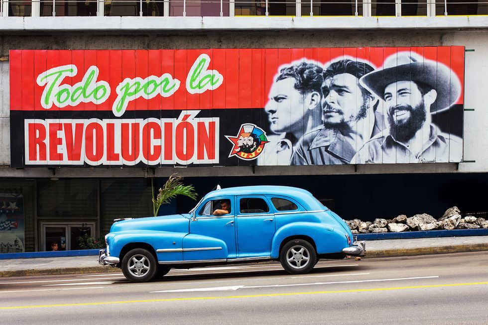 Zdjęcie kubańskiej taksówki pochodzi z serwisu Shutterstock. Autor: Marcin Krzyzak