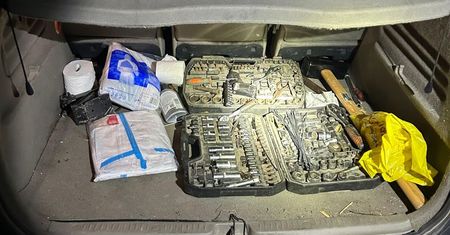 Opatowscy policjanci odzyskali ponad 380 tysięcy złotych