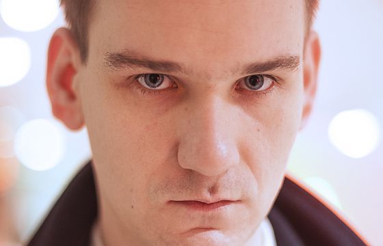 Jakub Dymek pozwał Pudelka, chce 150 tys. zł. „Pomówienia są głośne, linki do nich znikają po cichu”