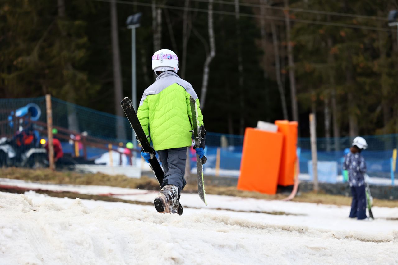 Narty nie tylko w Tatrach. Ale w niższych górach to coraz bardziej ryzykowny biznes