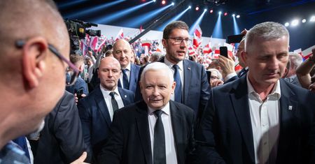 Najnowszy sondaż. Rośnie poparcie dla PiS
