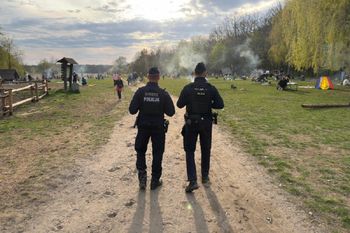 Posypały się mandaty. Policja wkroczyła do lasu
