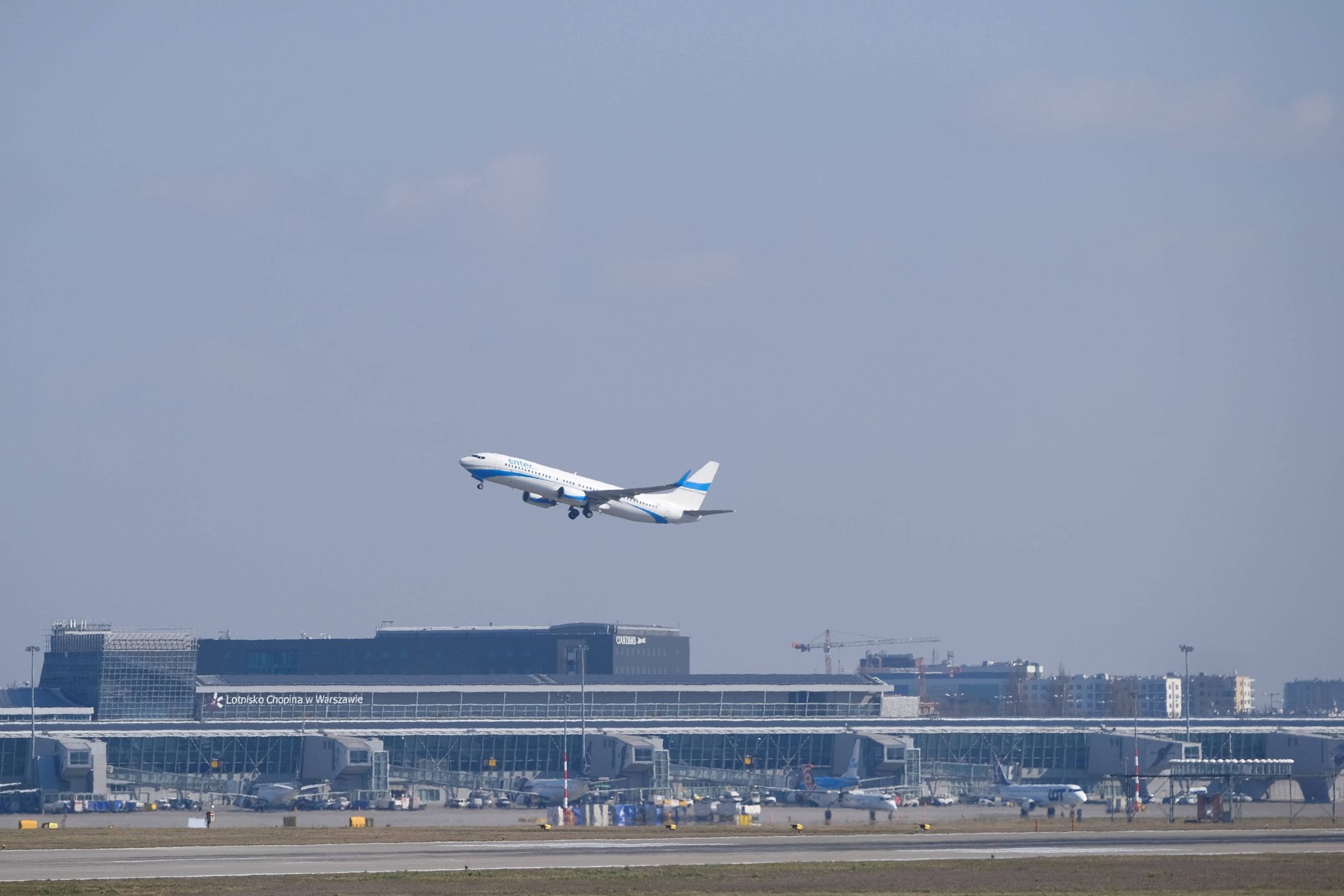 Samolot linii Enter Air. Zdjęcie ilustracyjne