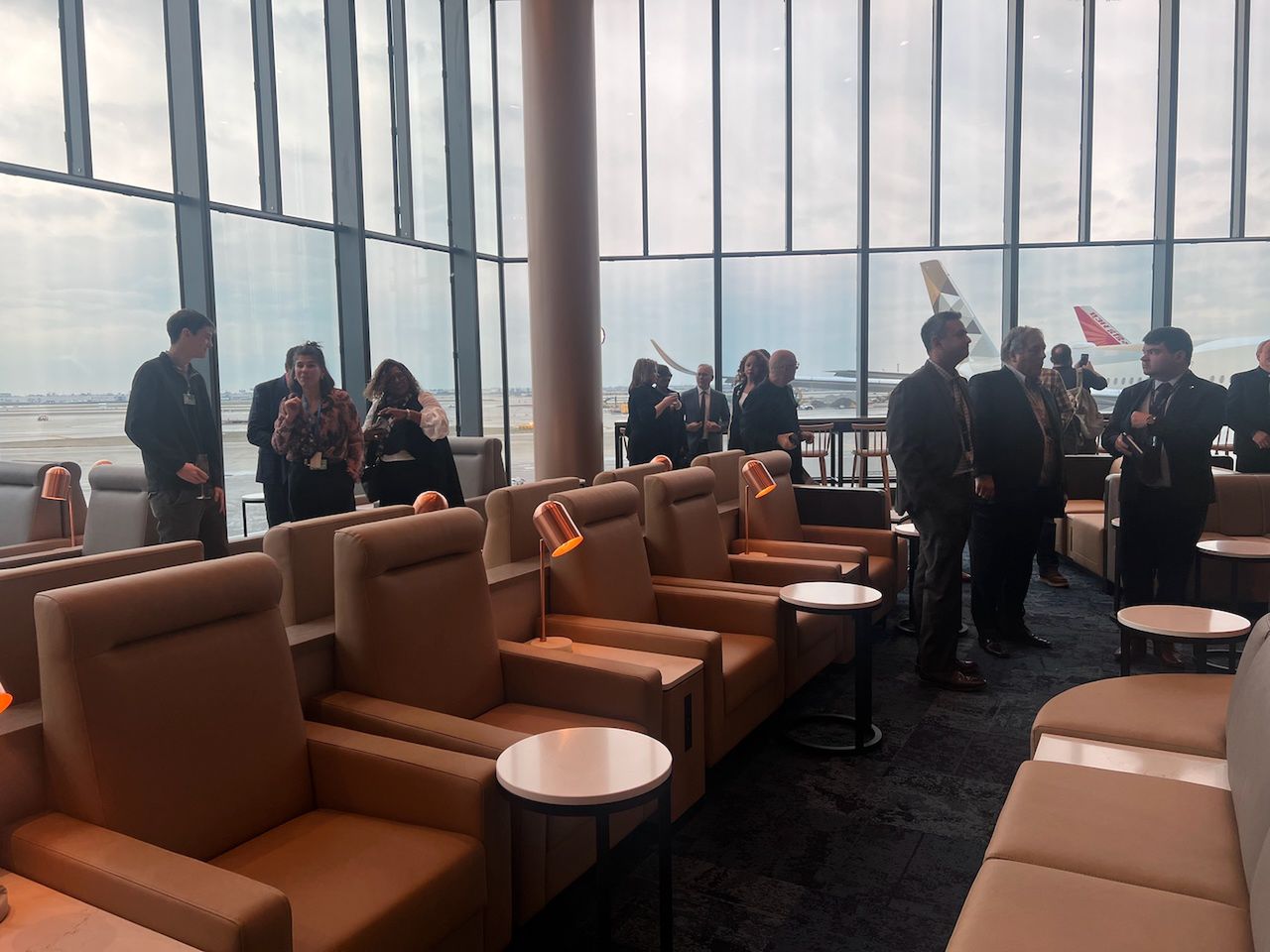 Business lounge LOT-u w Chicago