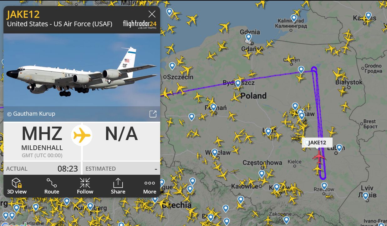 Samolot tankowania powietrznego nad Polską