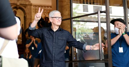 Apple grozi zaprzestaniem sprzedaży telefonów w UK. Powodem kara finansowa