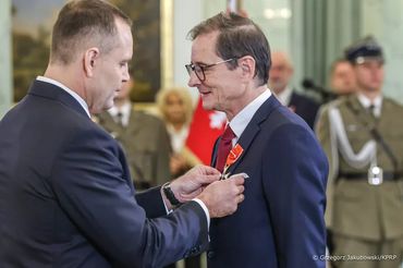 Karol Nawrocki uhonorował Przemysława Babiarza. 
