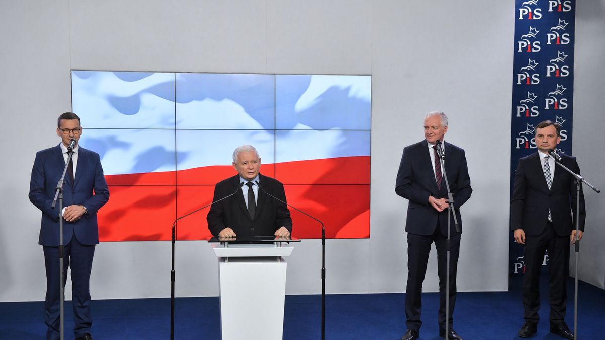 Przedstawiciele Zjednoczonej Prawicy podpisali porozumienie ws. koalicji.