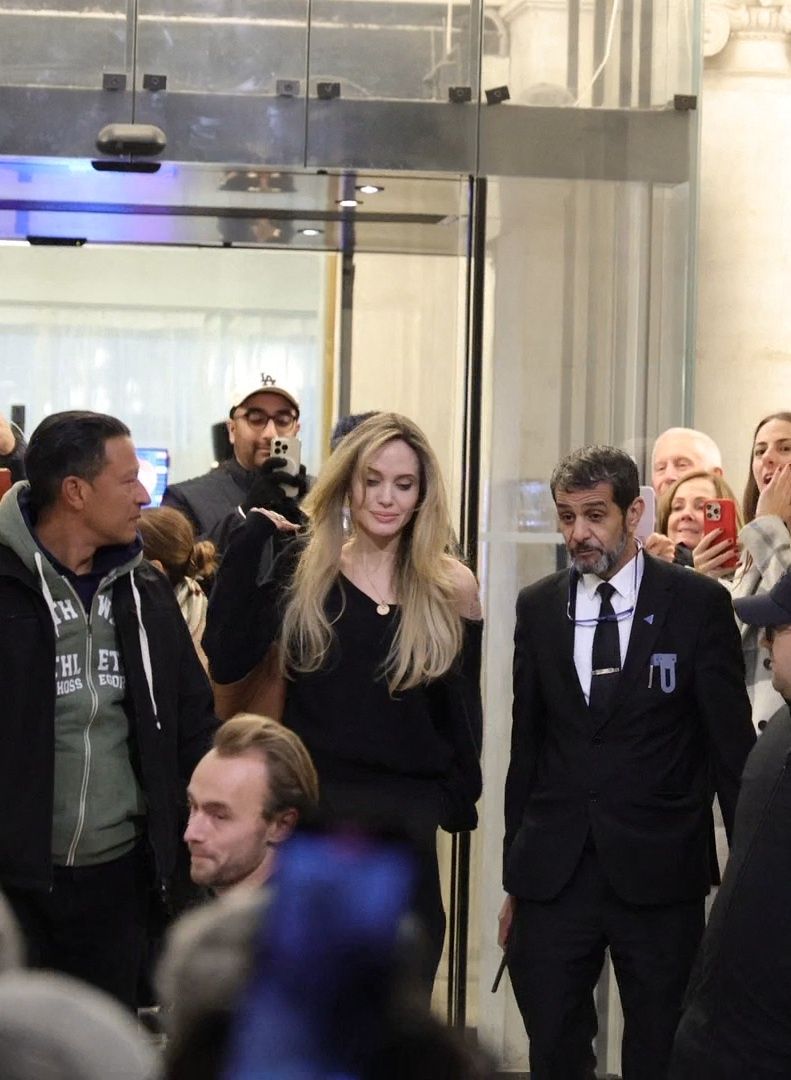 Angelina Jolie wybrała się na zakupy