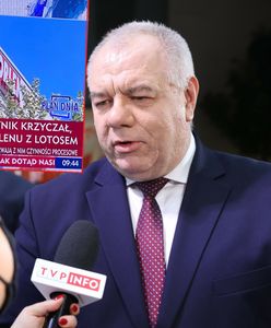 Atak przed PKN Orlen. Sasin obwinił opozycję