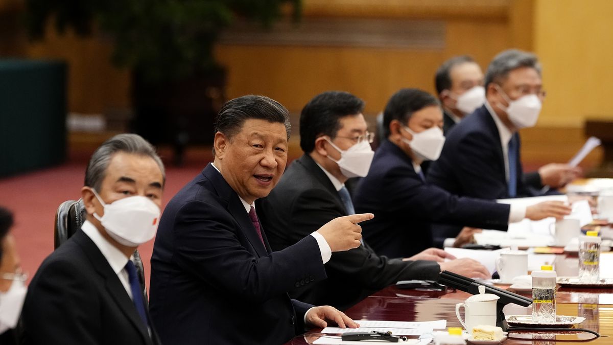 BEIJING, CHINA - APRIL 19: Chinese President Xi Jinping gestures as he speaks during a meeting with Gabonese President Ali Bongo Ondimbaat the Great Hall of the People on April 19, 2023 in Beijing, China. The President of the Gabonese Republic is on a state visit to China until April 21. (Photo by Ken Ishii-Pool/Getty Images)