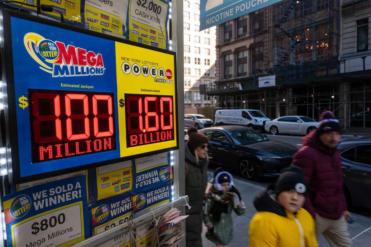 Przez 46 losowań nikt nie trafił. W Wigilię szczęściarz wygrał 1,8 mld