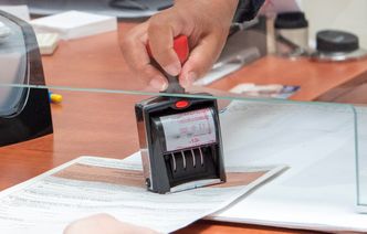 Podatnicy narażeni na spore ryzyko. Eksperci ostrzegają przed urnami w skarbówkach