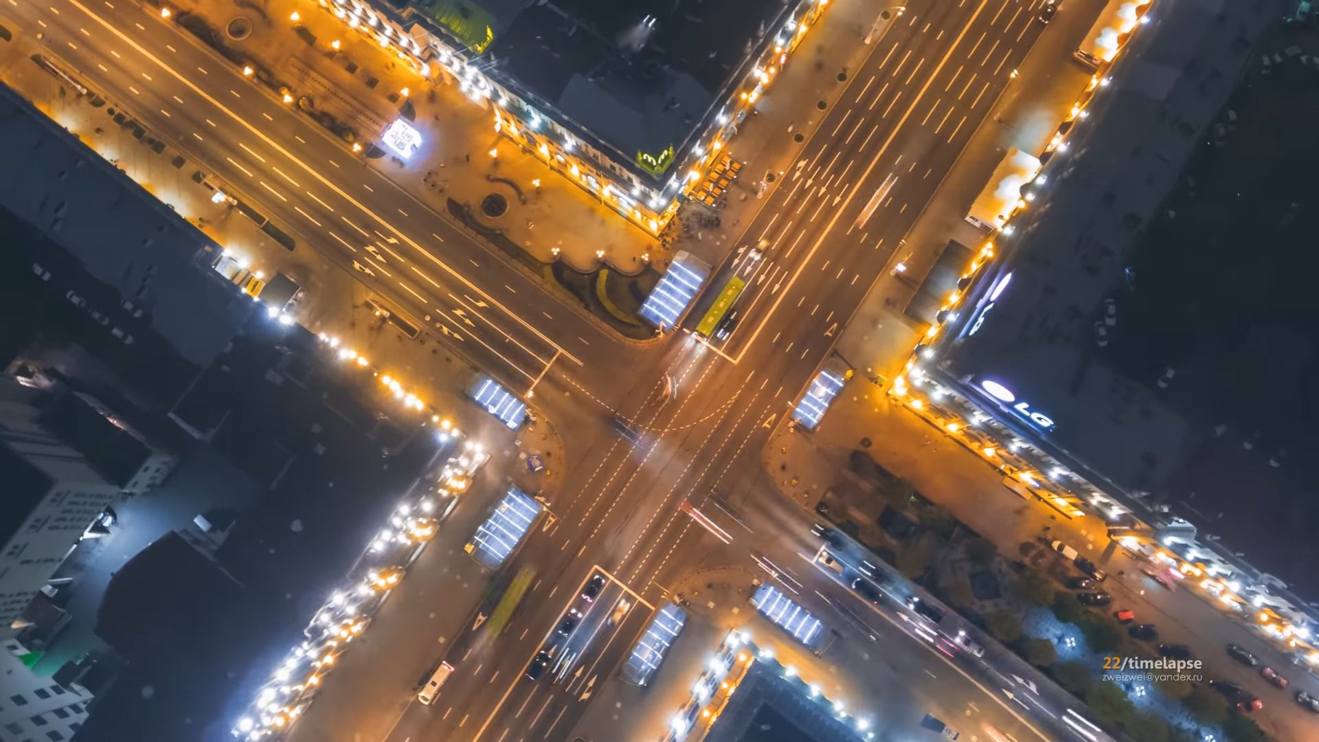 Filmy poklatkowe wchodzą na wyższy poziom. Oto świetny timelapse z drona znad Mińska 5