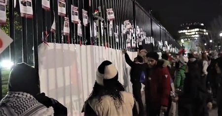 Antyizraelskie protesty pod Białym Domem. Demonstranci próbowali sforsować bramę