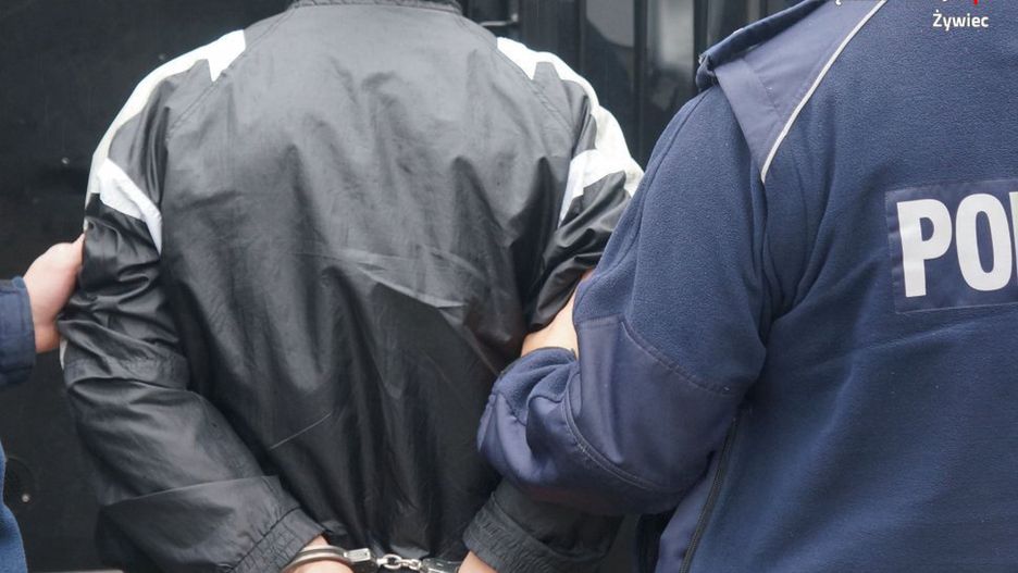 41-latek przyszedł do komisariatu w Węgierskiej Górce i już z niego nie wyszedł.