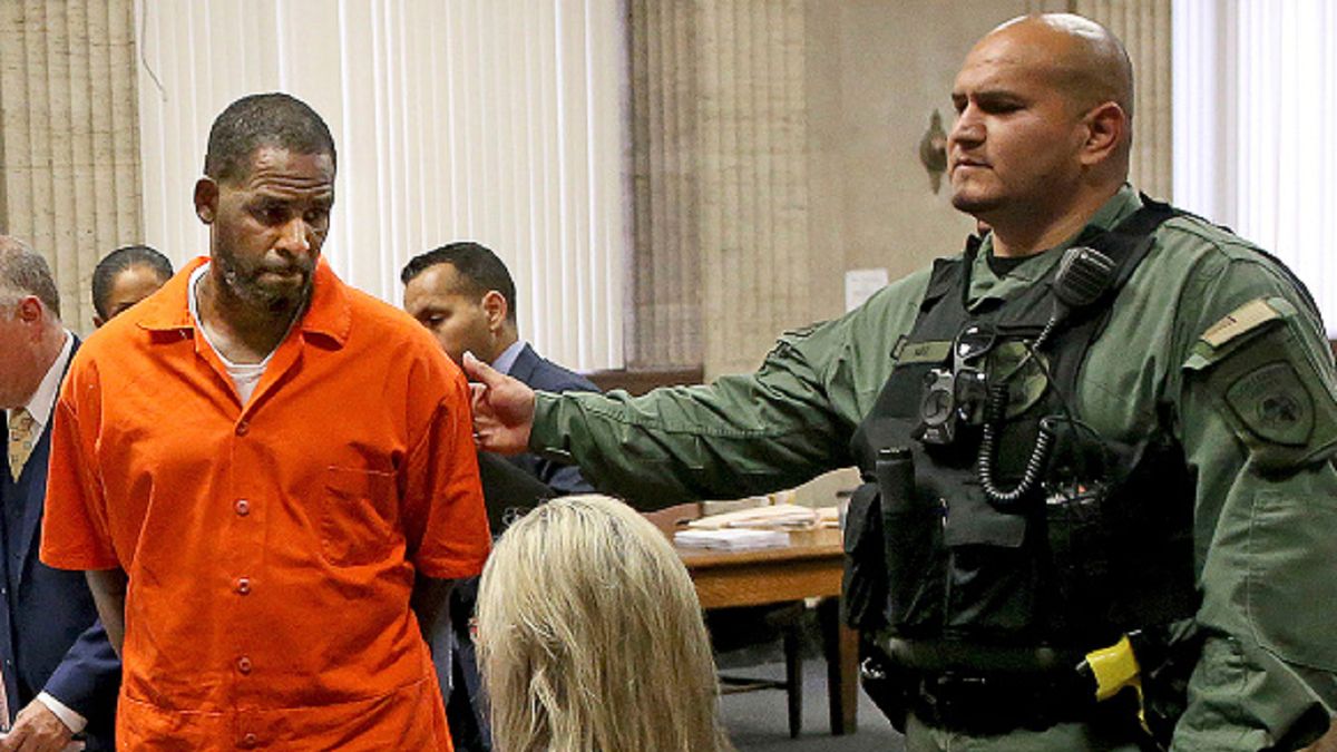 R. Kelly odsiaduje dwa wyroki.