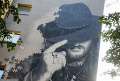 Tychy. Odsłonięto symboliczny mural z wizerunkiem Ryszarda Riedla