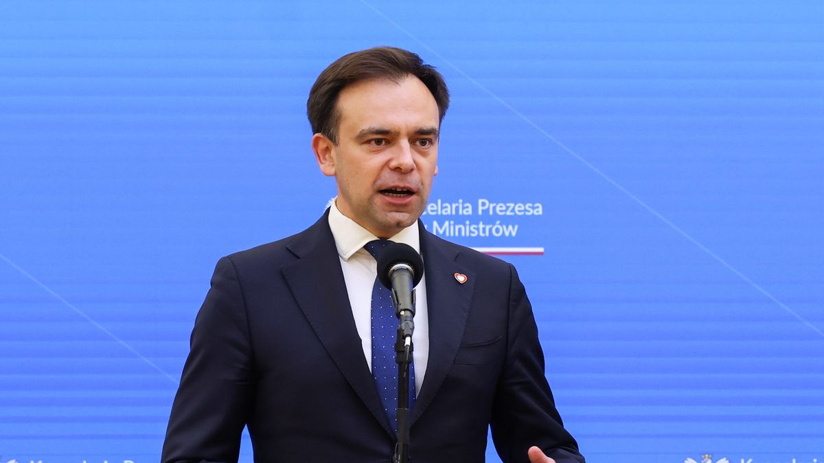 "Dług, który PiS zaciągnął z kieszeni Polaków". Domański tłumaczy stan finansów państwa