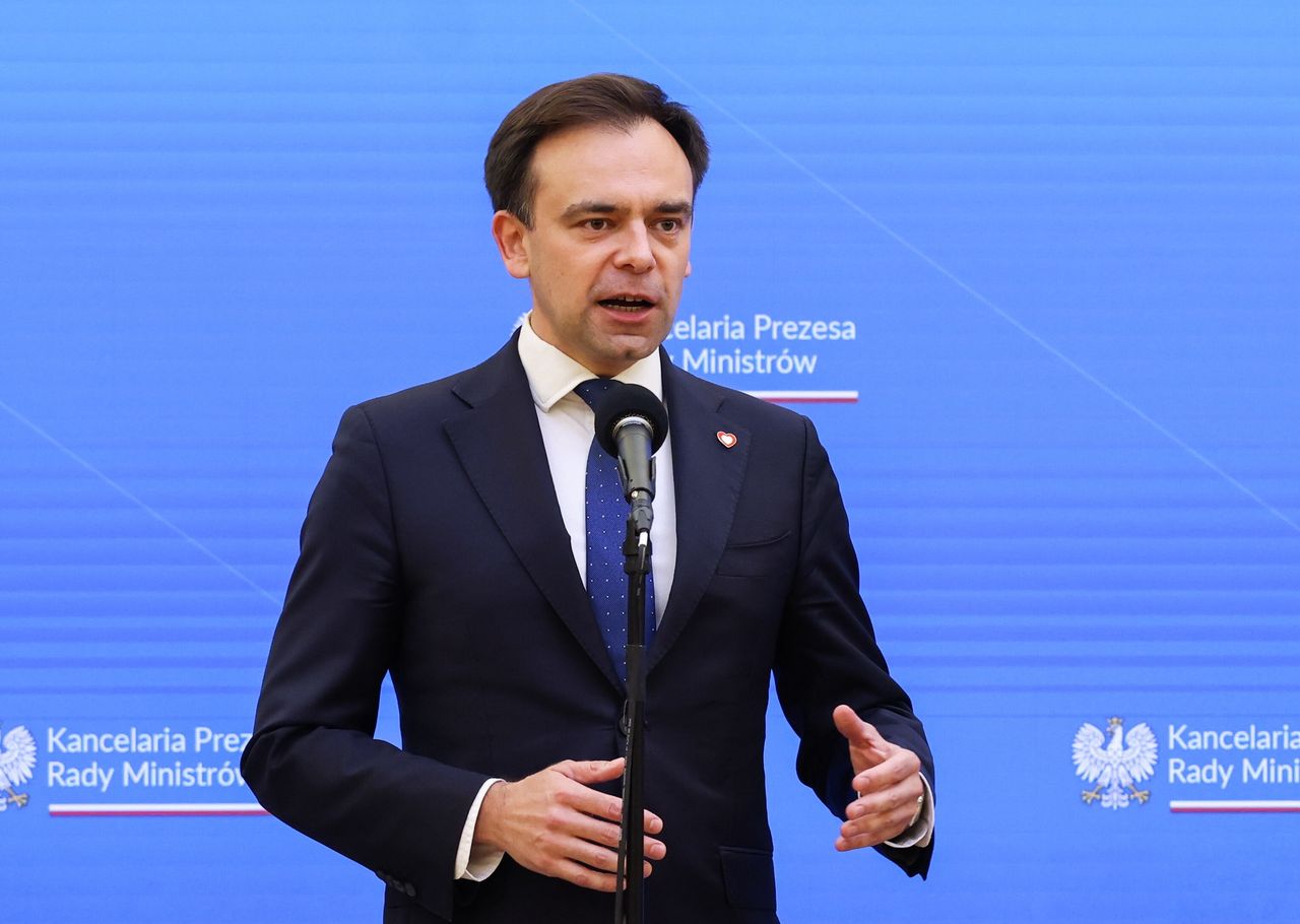 "Dług, który PiS zaciągnął z kieszeni Polaków". Domański tłumaczy stan finansów państwa