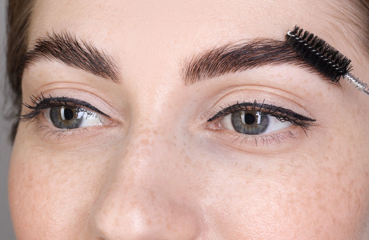 Castor oil: Secret to natural, fuller eyebrows for just $2.50