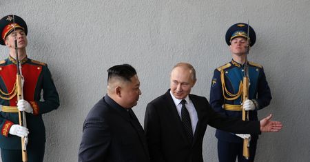 Południowokoreańska telewizja: Kim Dzong Un wyruszył pociągiem w drogę do Putina