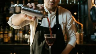 Nie dla osób 40 plus. Japoński pub wprowadził granicę wieku