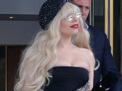 Lady Gaga ciągle szokuje