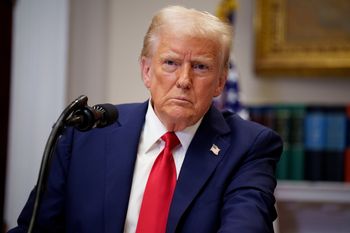 "Terrorysta lub szaleniec". Reakcja Trumpa na próbę porwania samolotu