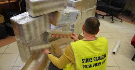 Przemycali papierosy dronami. Zatrzymano dwóch Białorusinów i Polaka