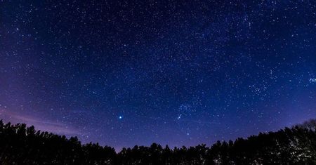 Noc Perseidów 2016. Spadające gwiazdy w nocy z 11 na 12 sierpnia
