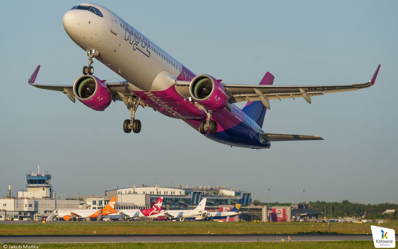Mają domy koło lotniska w Pyrzowicach. "Wszystko leci na nas"