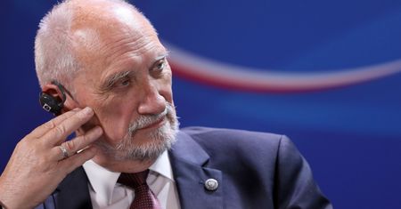 Macierewicz pisze do Rosjan. Chodzi o wrak Tu-154M