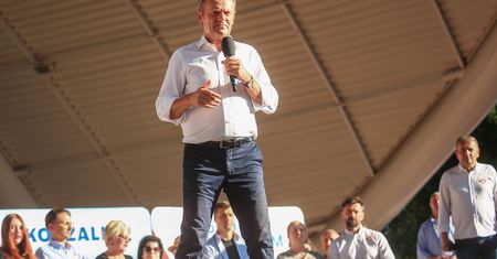 Nagła zmiana po publikacji sondażu. Zareagował Tusk