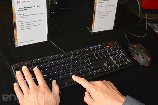 Google nie ma racji: spacja może się przydać. Synaptics SmartBar - klawisz dotykowym panelem 3