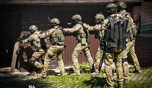 Warszawa. Nielegalne papierosy pakowali w pudełka na pizzę