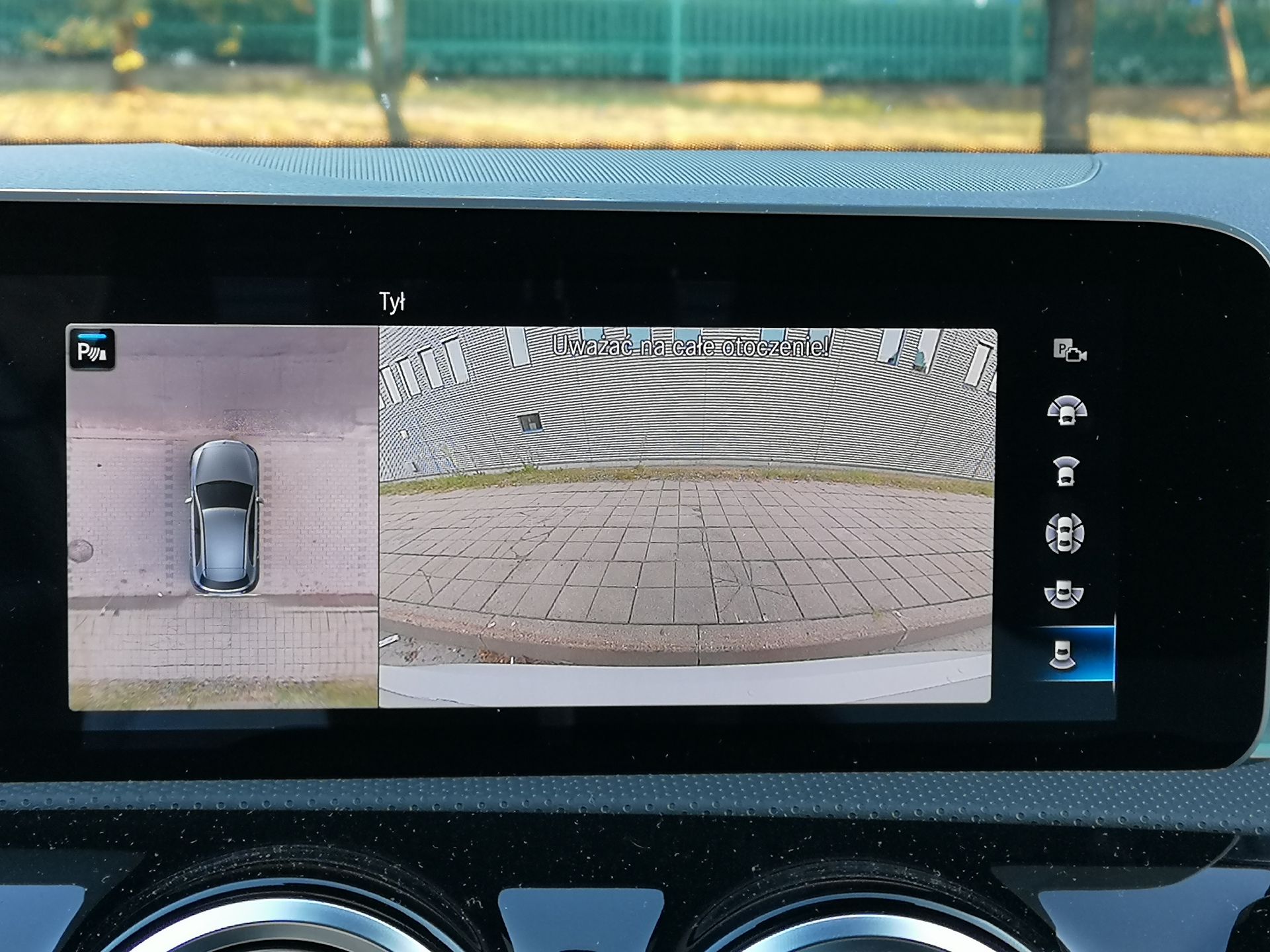 Mercedes A250e: System zarządzania energią i rozszerzona rzeczywistość 28