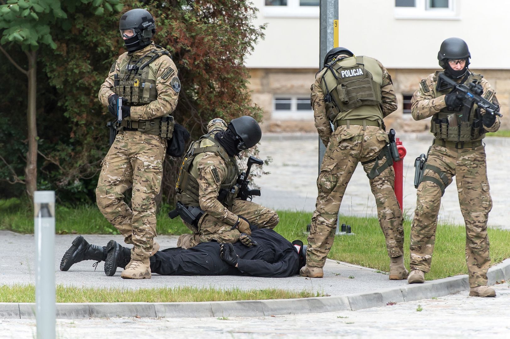 Mężczyzna groził rodzinie. Akcja antyterrorystów w Zawierciu