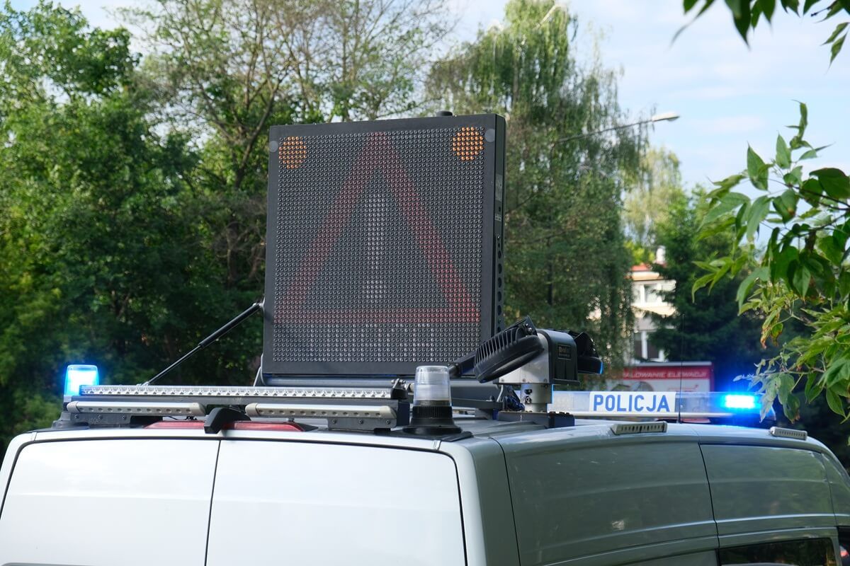 Ciężarówka potrąciła rowerzystę na ul. Zemborzyckiej w Lublinie. Droga zablokowana